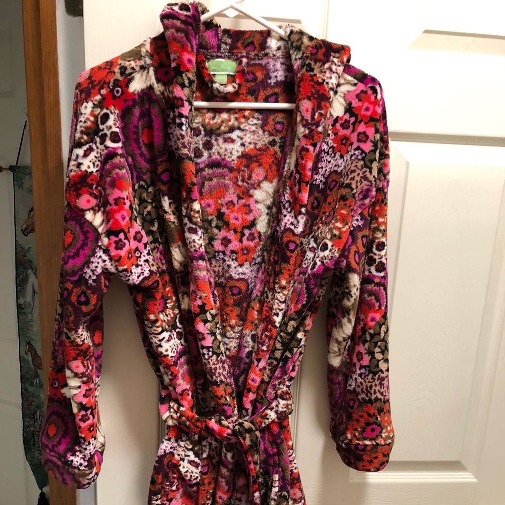 Vera Bradley Hooded Fleece mid thigh robe